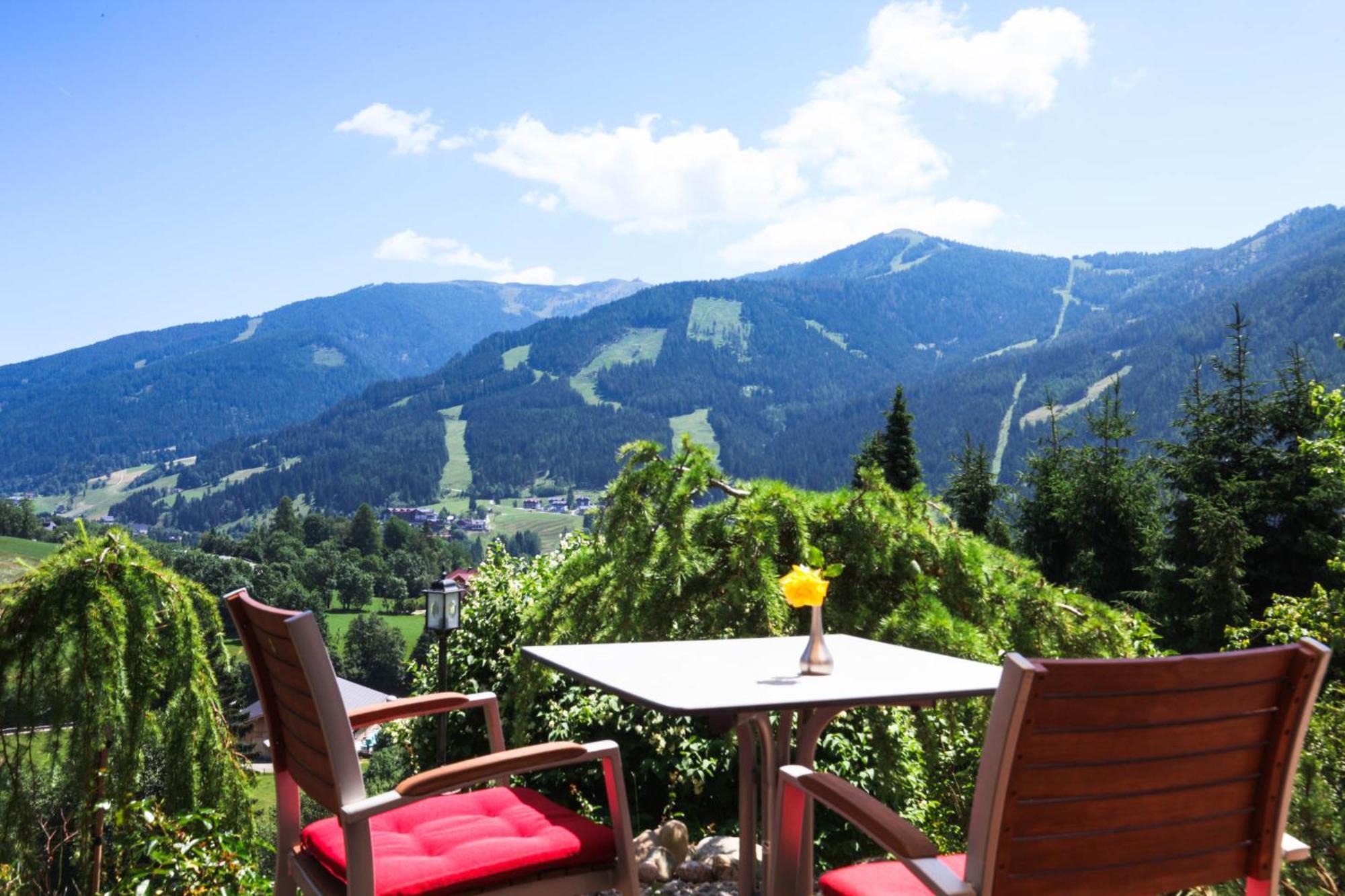 Pension & Appartements Ronacherhof Bad Kleinkirchheim Exterior foto